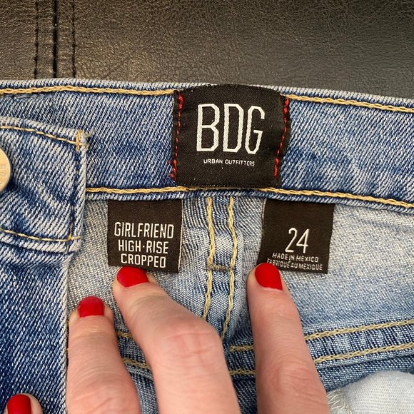 Girl Friend High-Rise Cropped jean - Picture 3 of 6